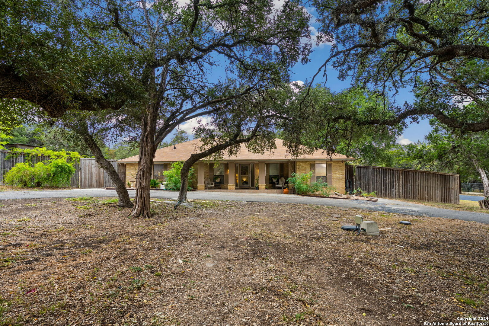Property Photo: 4055 Ridgeway TX 78259