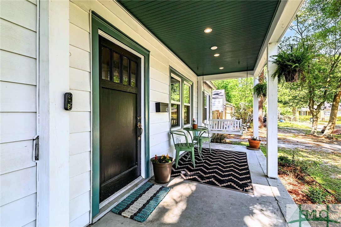 Property Photo: 413 S Baldwin Circle GA 31405