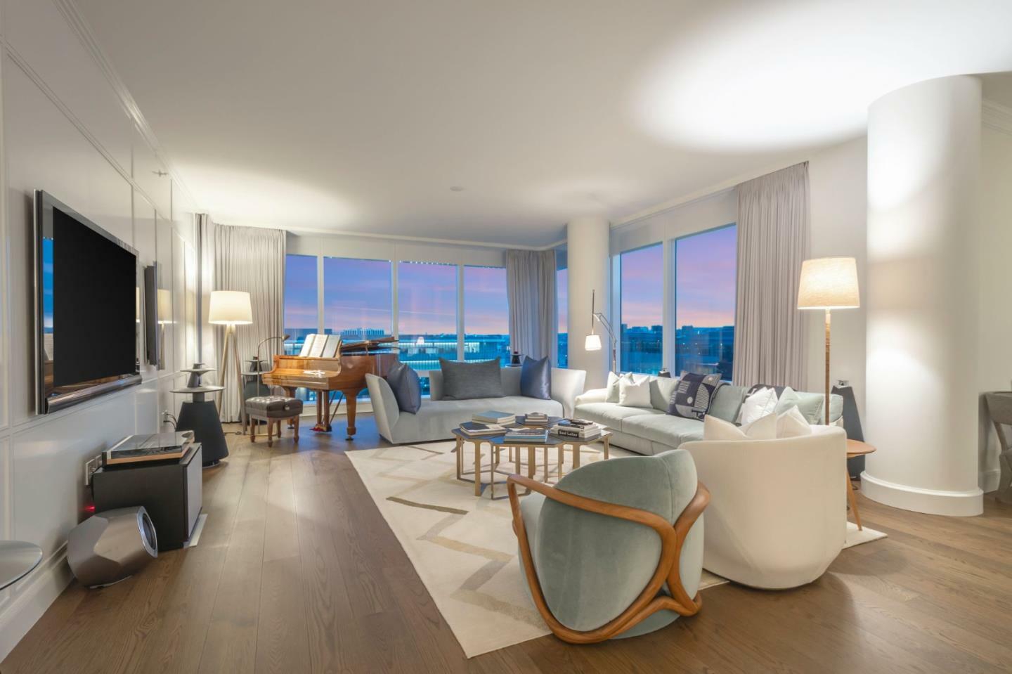 Property Photo:  706 Mission Street 8A  CA 94103 