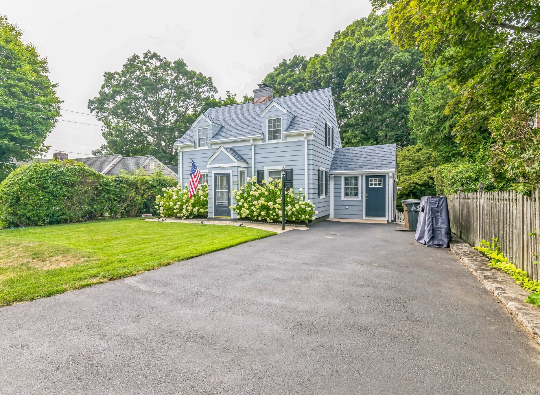 Property Photo:  26 Woodbury Avenue  CT 06907 