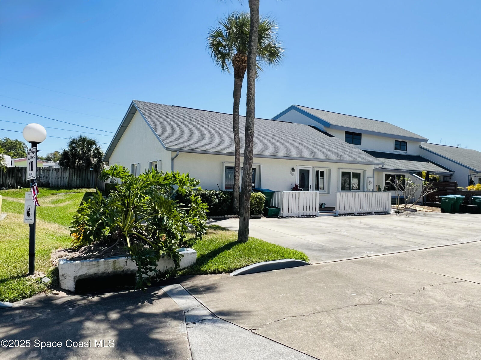 Property Photo: 115 Riverside Drive FL 32920