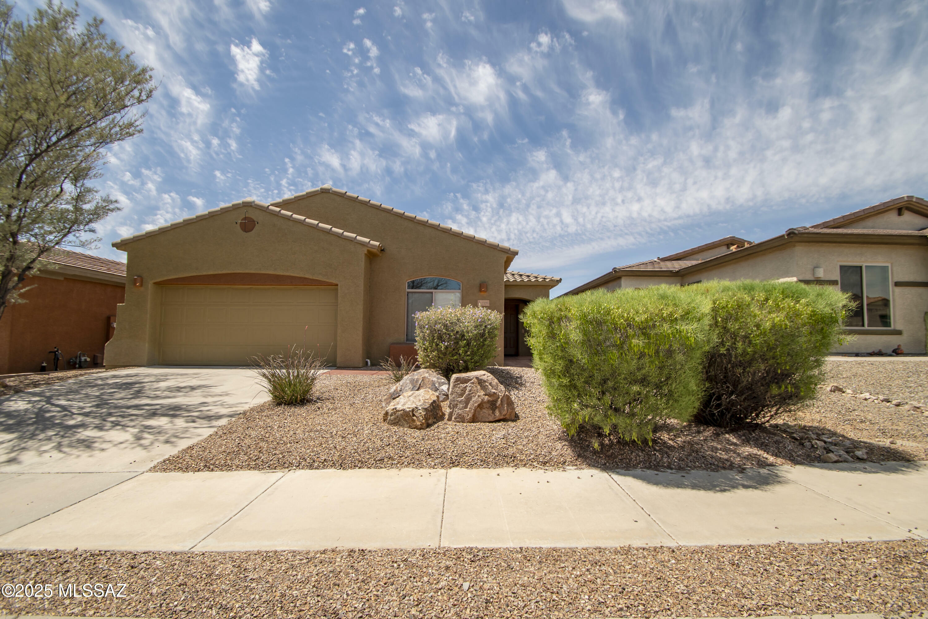 12579 N New Reflection Drive  Marana AZ 85658 photo