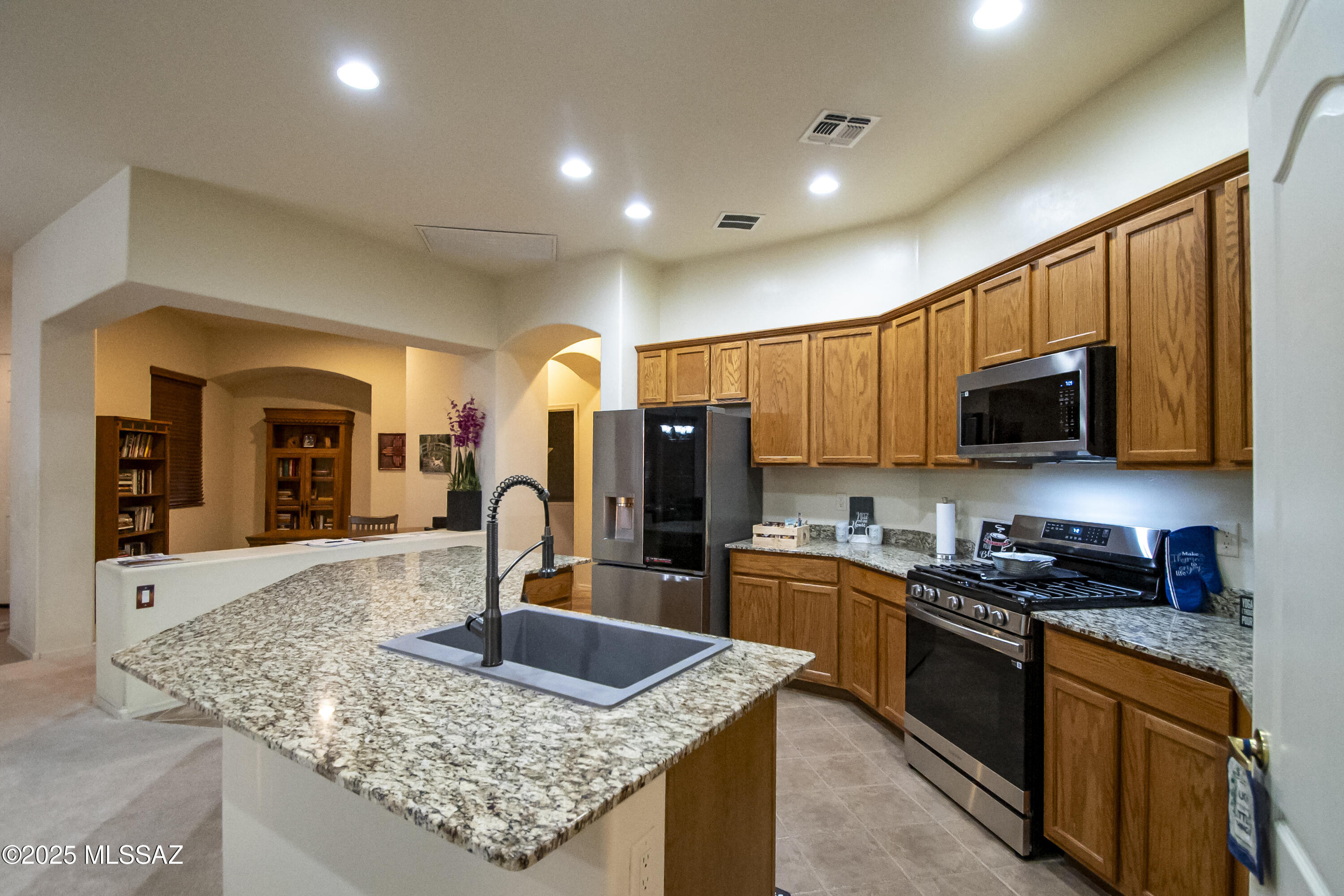 Property Photo: 12579 N New Reflection Drive AZ 85658