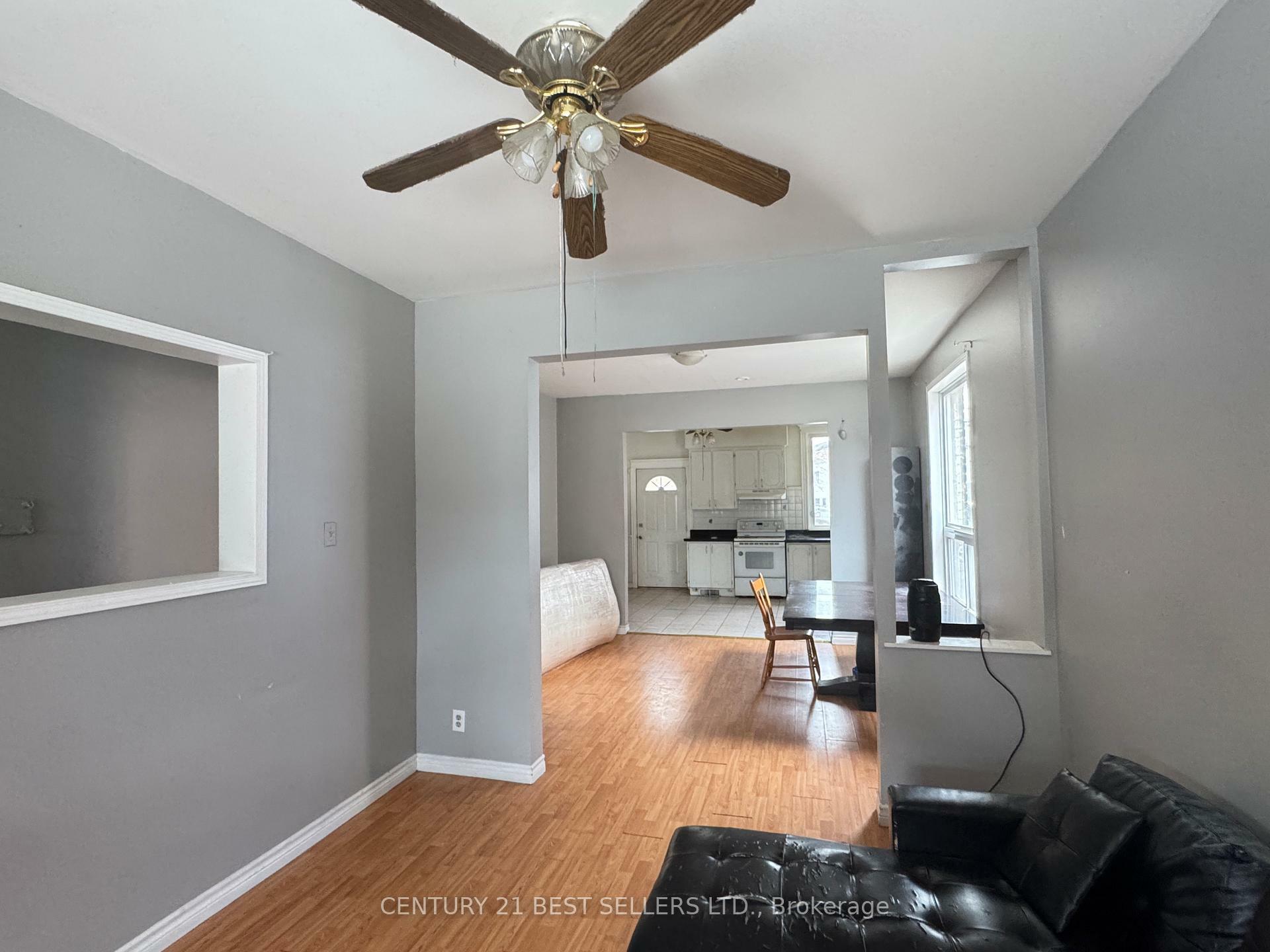 Property Photo:  12 Arthur Avenue N  ON L8L 6C5 