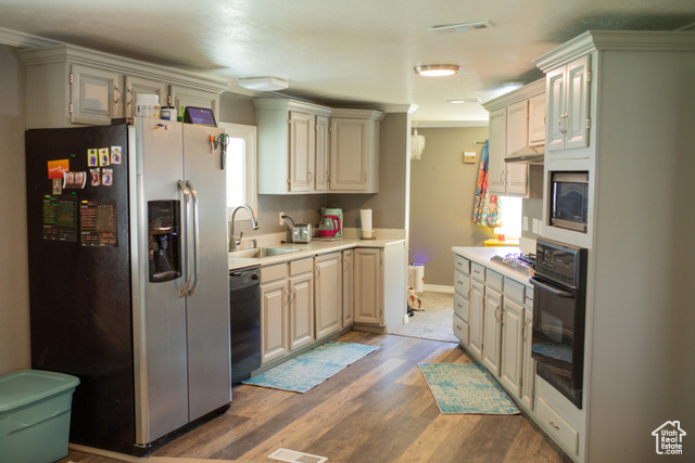 Property Photo: 11259 S Crescent Park Cir #172 UT 84070