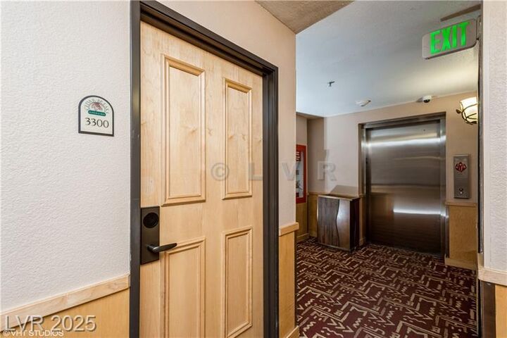 Property Photo: 223 W Hunter Ridge Dr #E300 UT 84719