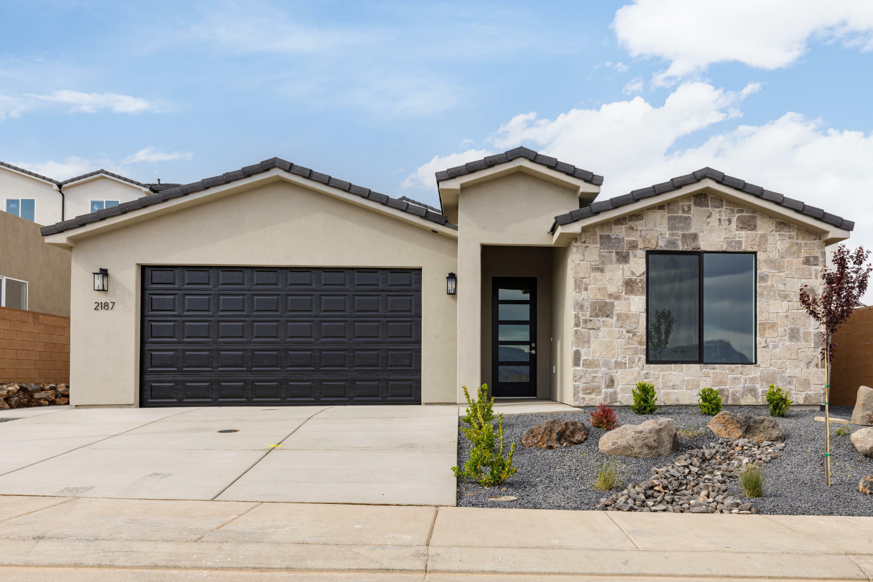 Property Photo: 2187 W 320 S UT 84737
