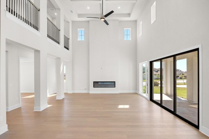 Property Photo: 905 Bristol Creek Bend TX 78738