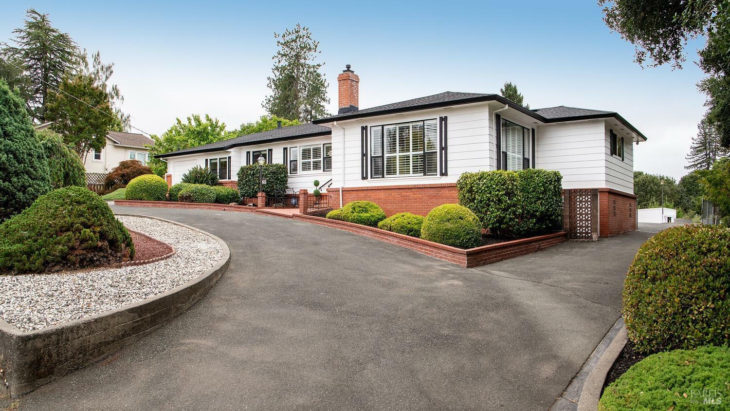 Property Photo: 622 Sparkes Road CA 95472
