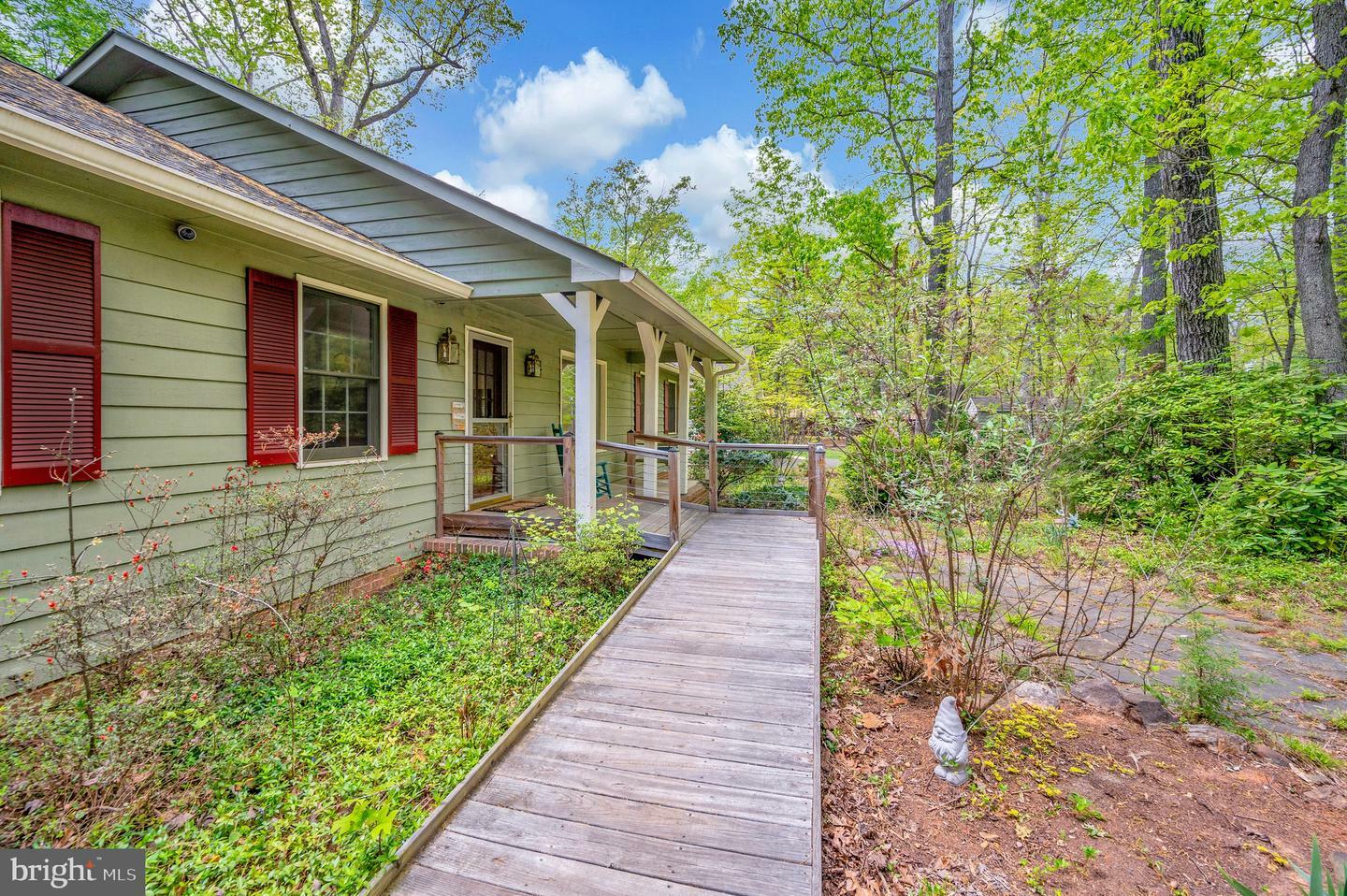 Property Photo: 302 Gold Valley Road VA 22508