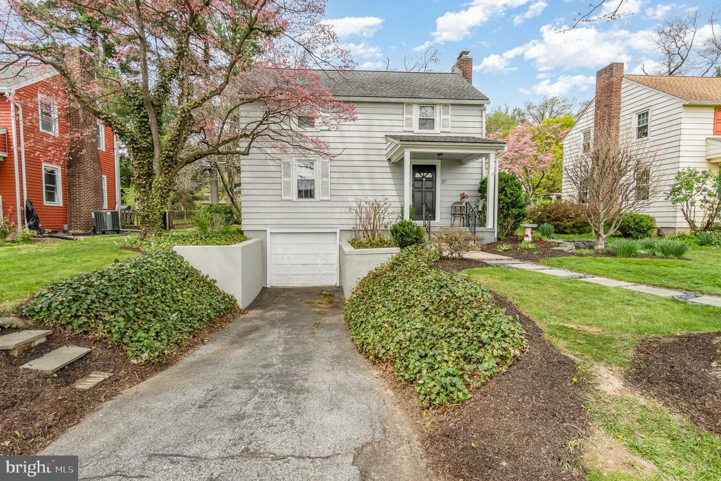Property Photo: 37 Kreider Avenue PA 17601