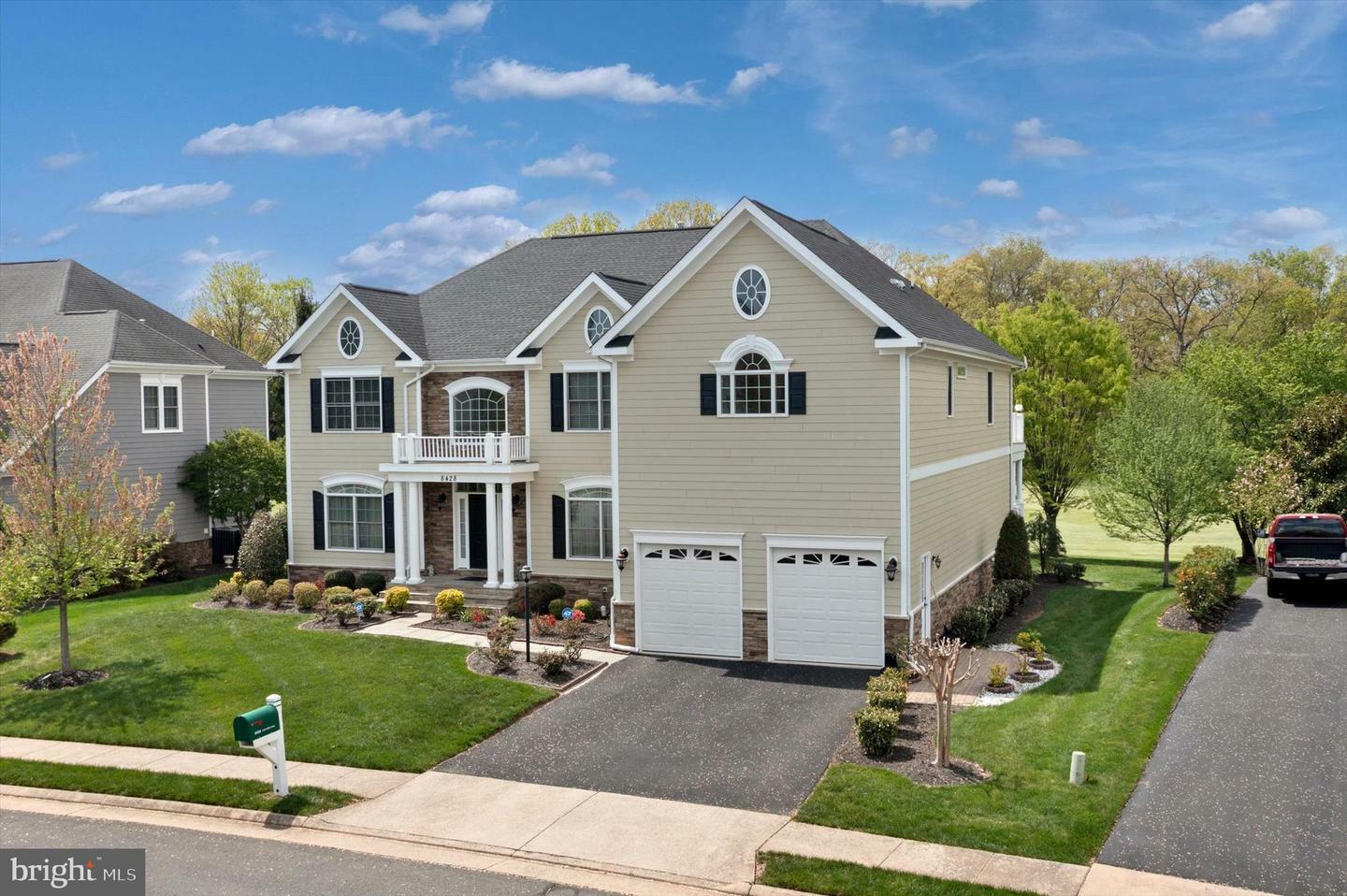 Property Photo: 8428 Link Hills Loop VA 20155