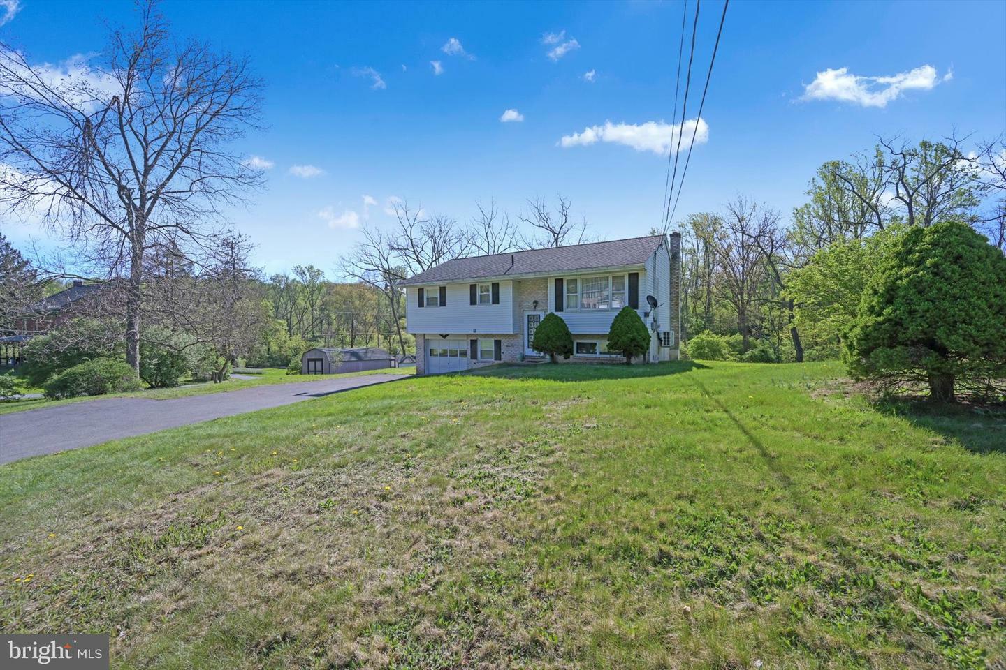 Property Photo: 1202 Fritztown Road PA 17569