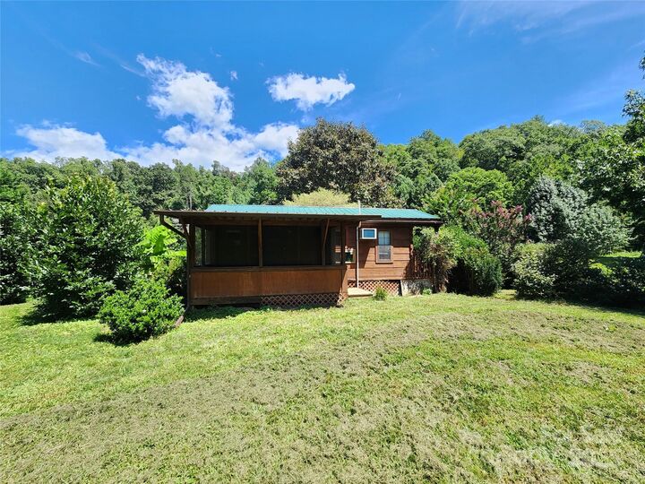 Property Photo: 2978 Nc 9 Highway NC 28711