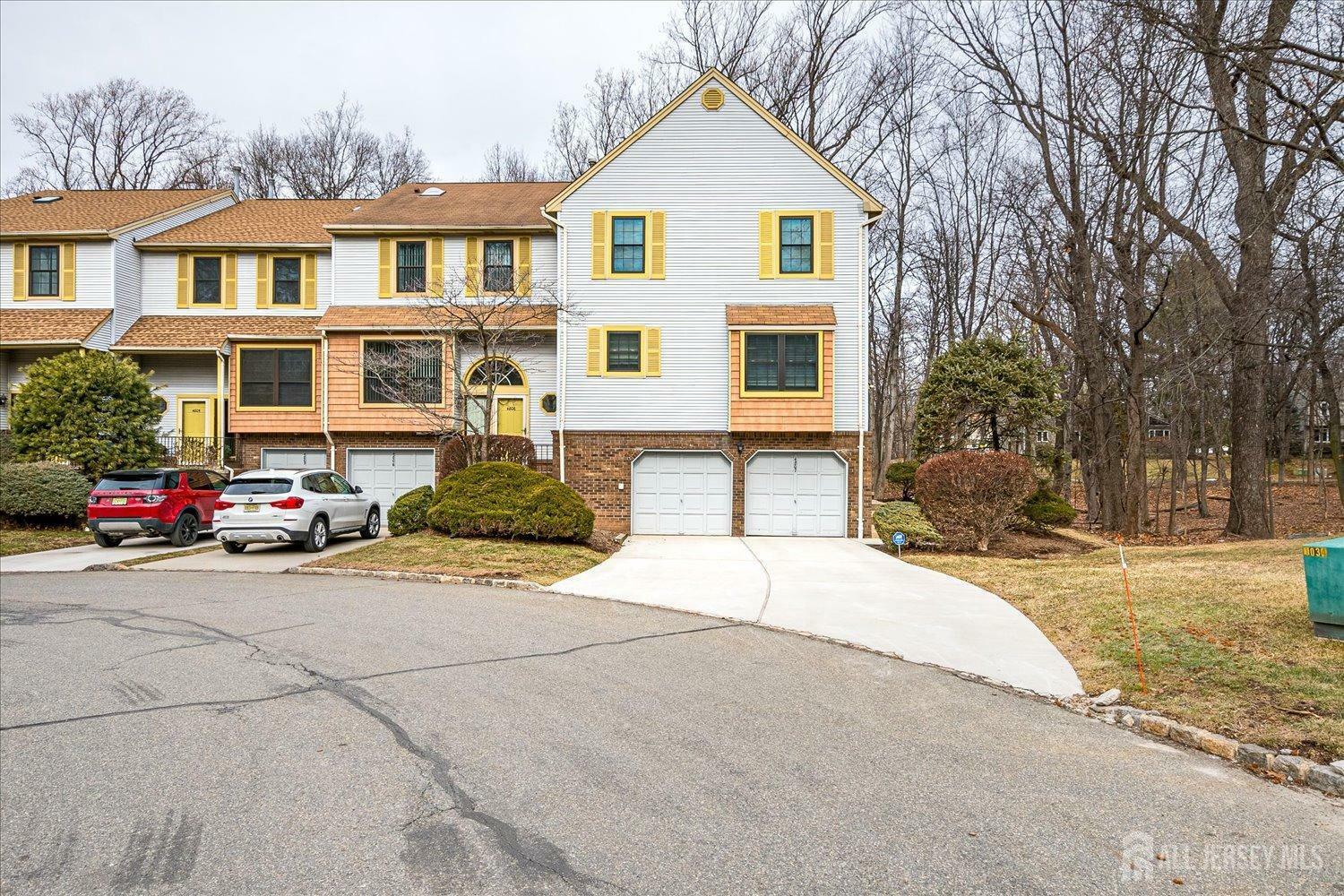 4807 Stonehedge Road  Edison NJ 08820 photo
