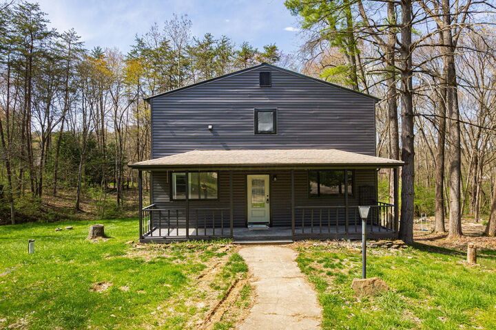 Property Photo: 292 Tillamook Lane OH 43107