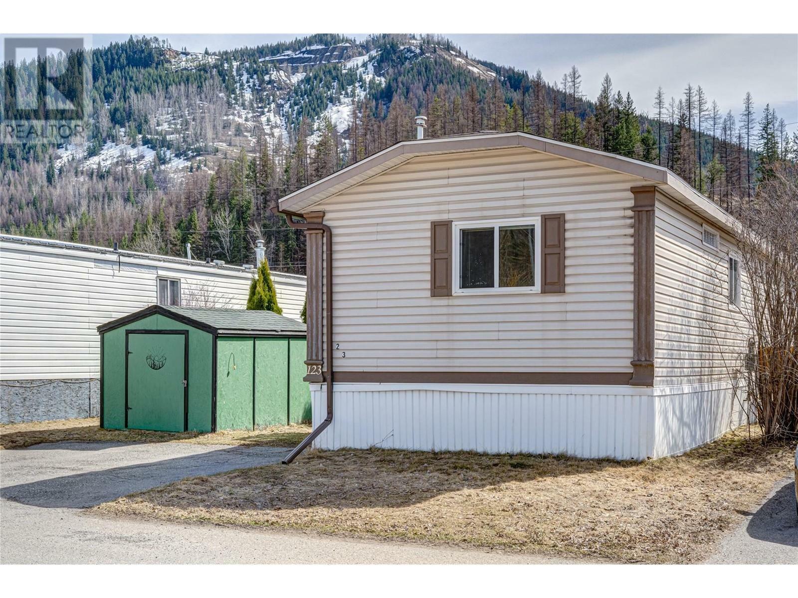 Property Photo: 100 Aspen Drive 123 BC V0B 2G0