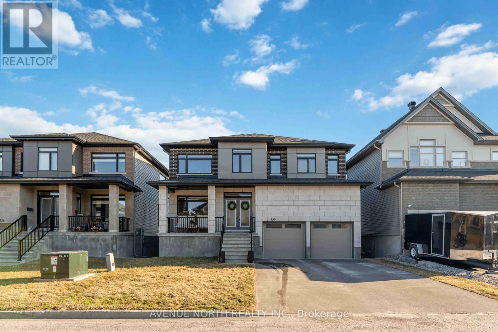 Photo de la propriété: 136 Winterhaven Drive ON K1W 0H4