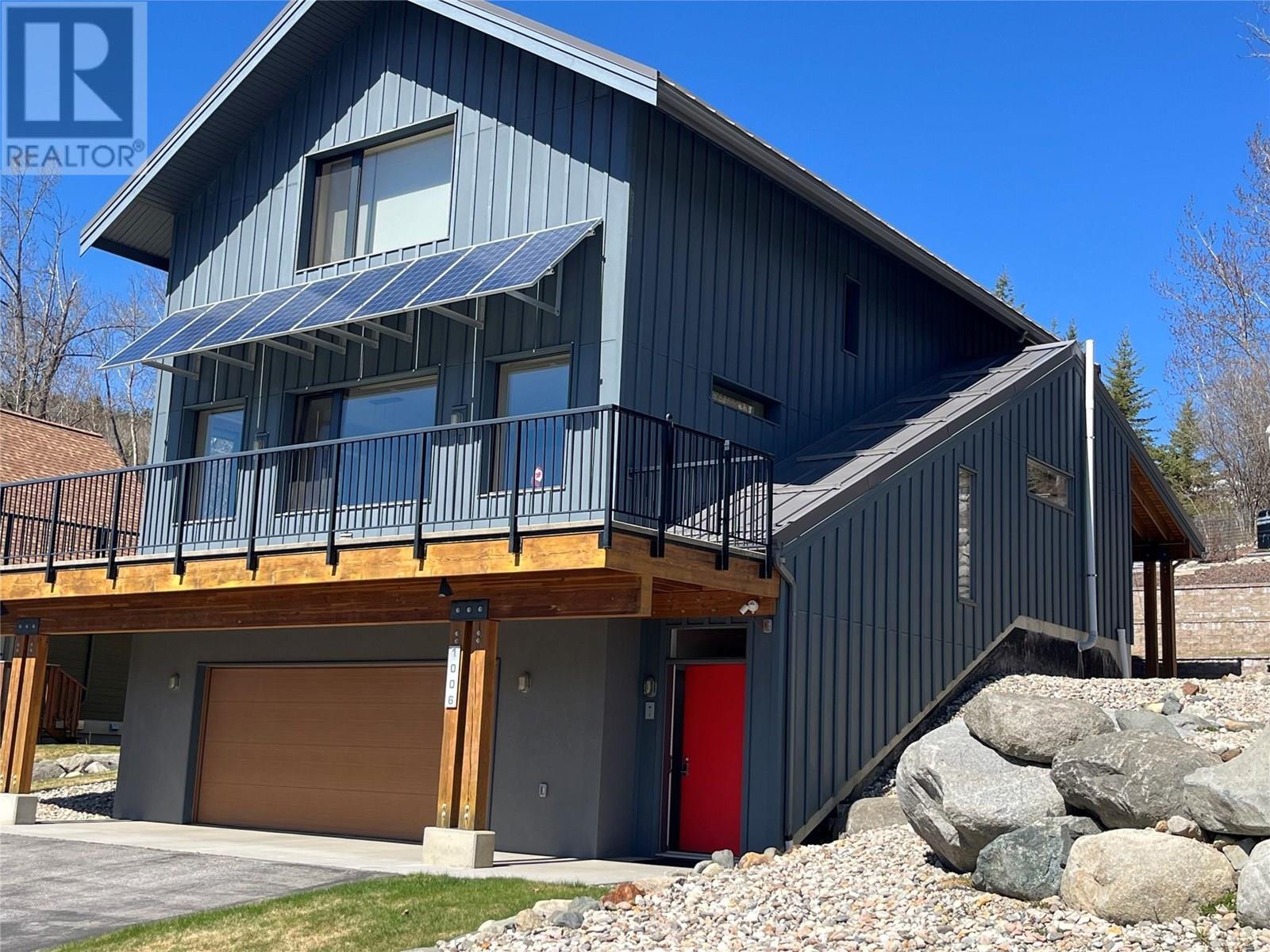 Property Photo: 1006 Silvertip Road BC V0G 1Y0