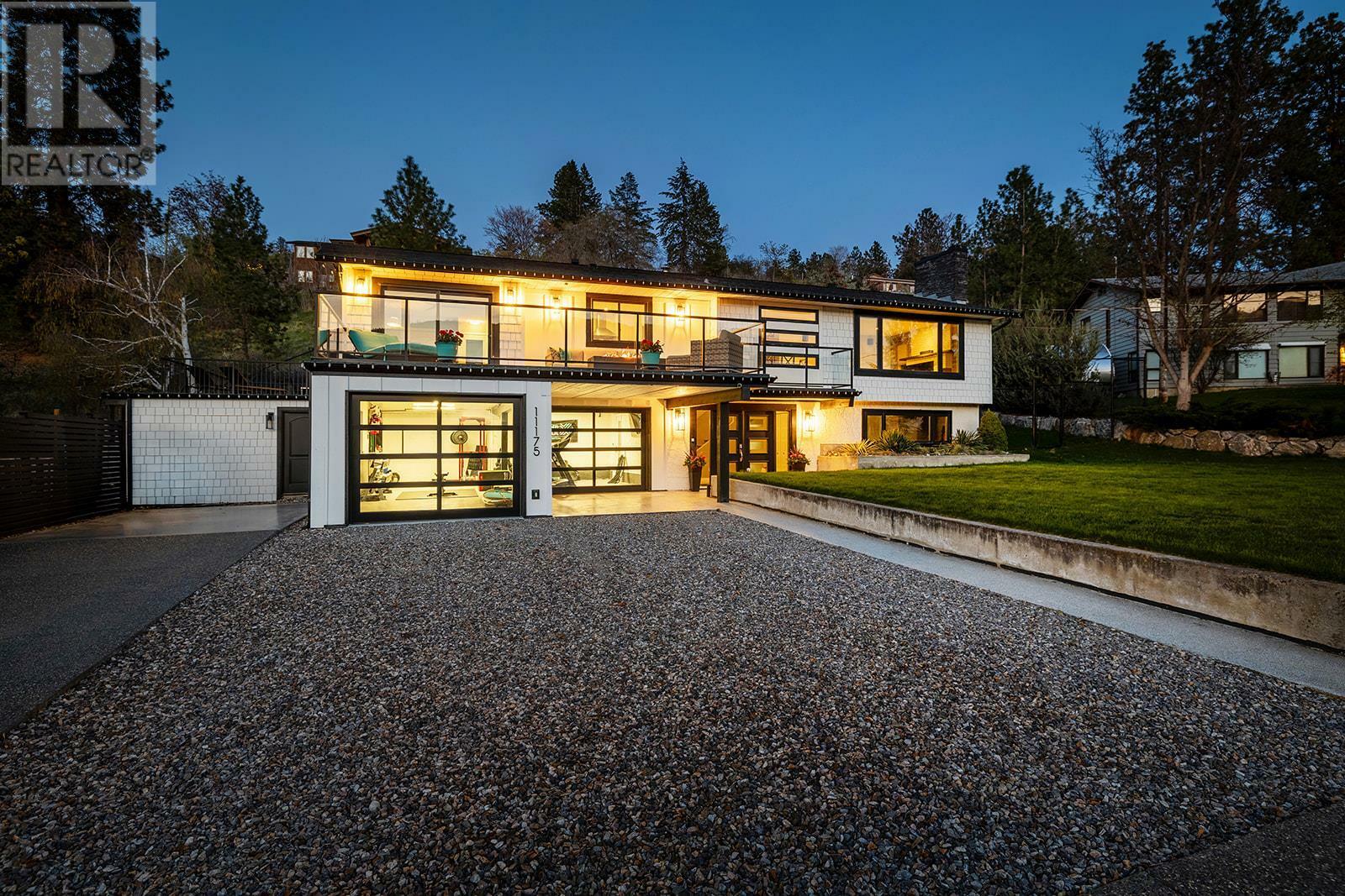 Property Photo: 11175 Maddock Avenue BC V4V 2J7