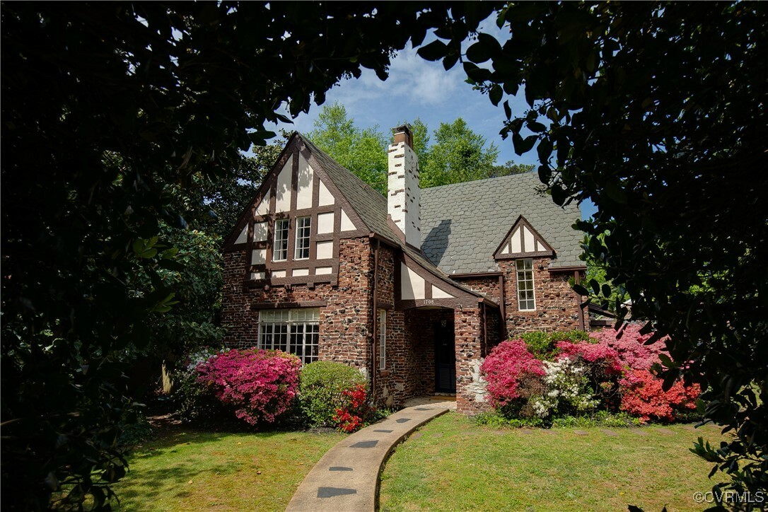 Property Photo: 1708 Westover Hills Boulevard VA 23225