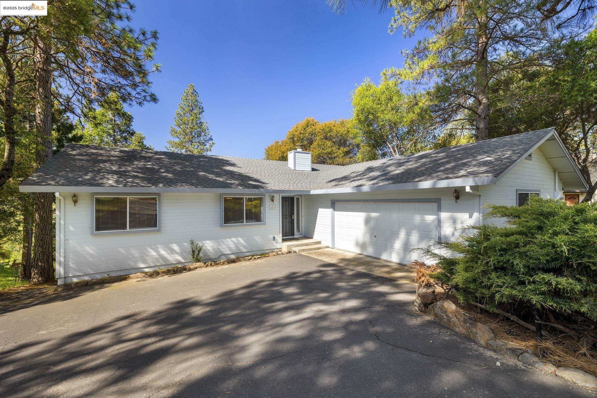 19099 Raboul Court  Groveland CA 95321 photo
