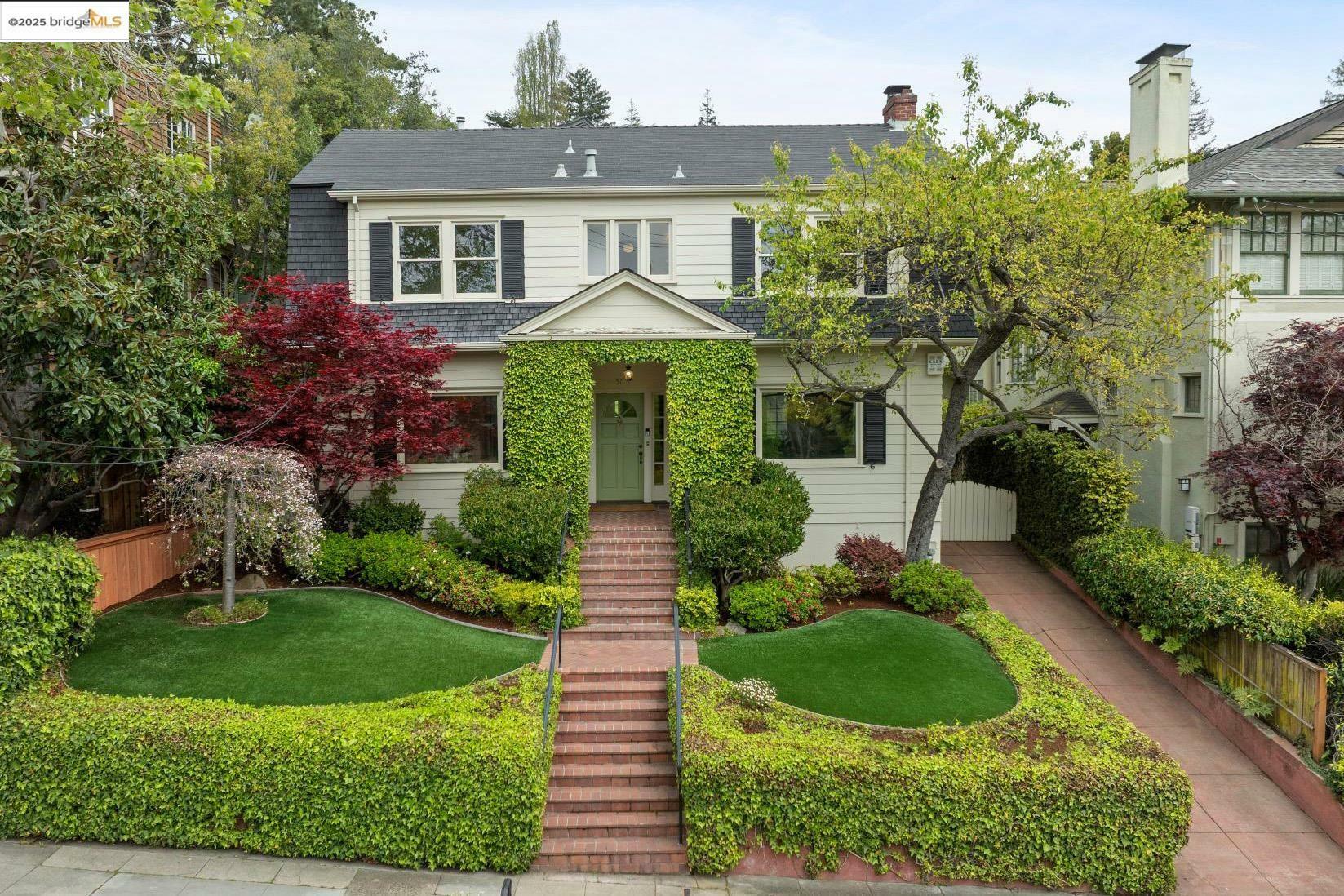 Property Photo: 57 Domingo Ave CA 94705
