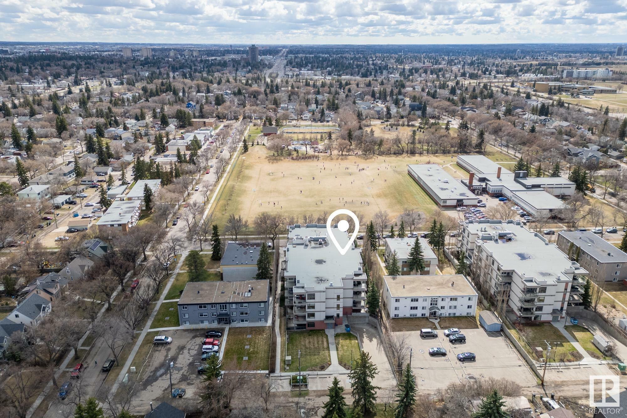 Photo de la propriété: 11120 68 Avenue NW 408 AB T6H 2C2