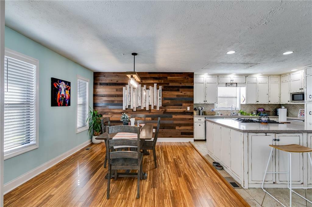 Property Photo: 1189 Norfolk Drive NW GA 30102