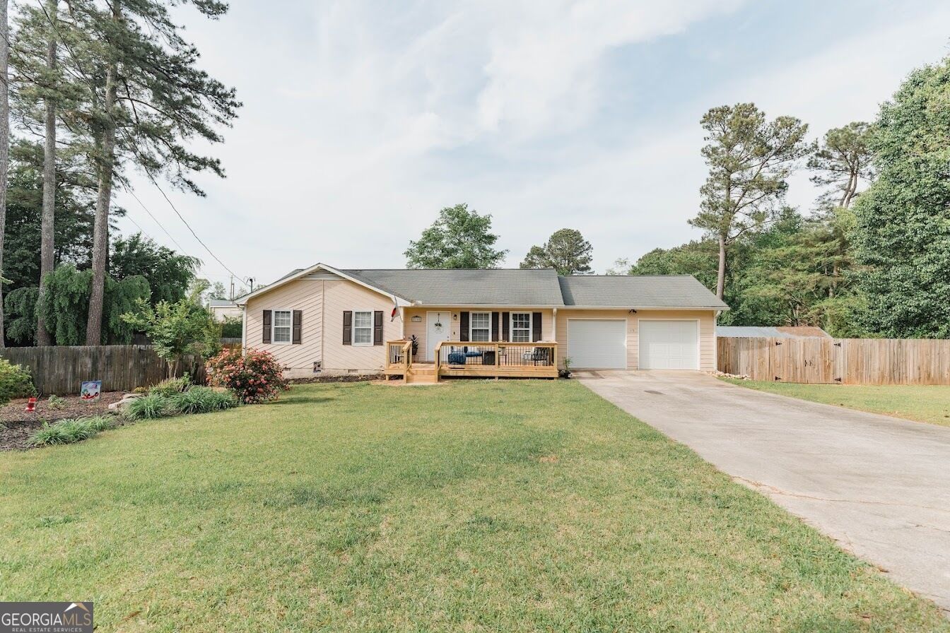 Property Photo: 15 Pine Run Road GA 30116
