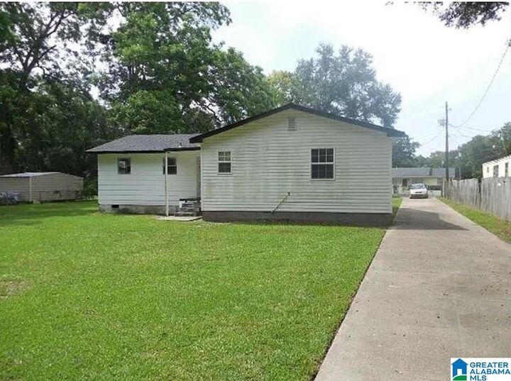 Property Photo: 4111 Oliver Drive AL 36054