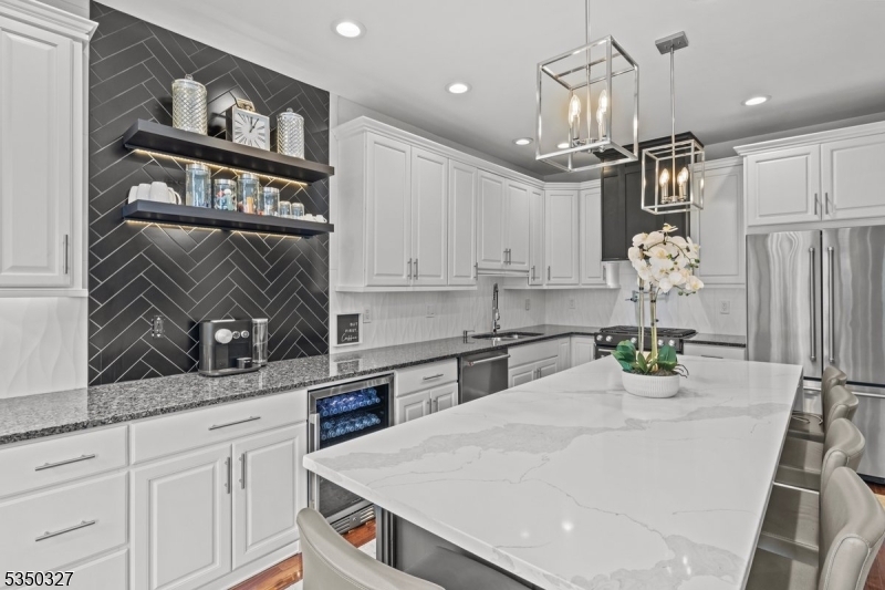 Property Photo: 31 Chestnut Ct NJ 07009