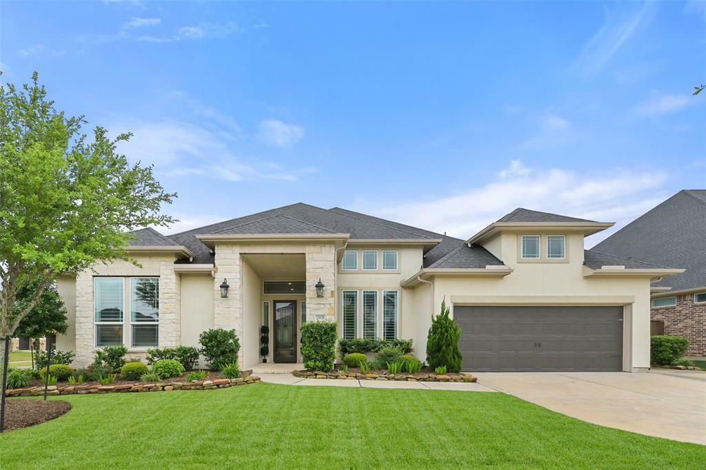 Property Photo: 13826 Laurel Colony Trail TX 77059