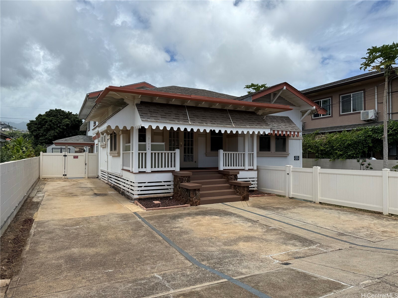 Property Photo: 3142 Olu Street HI 96816