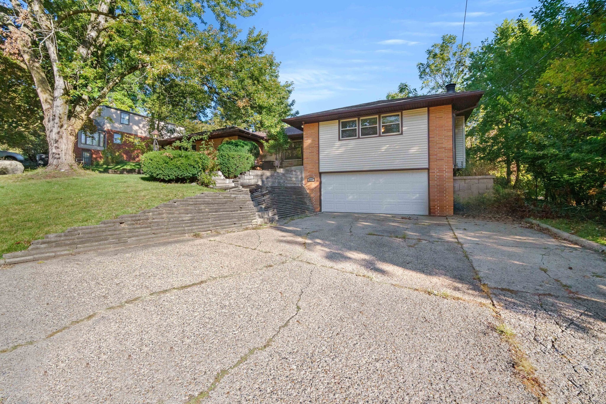 Property Photo: 6207 Dagle Drive IA 50311