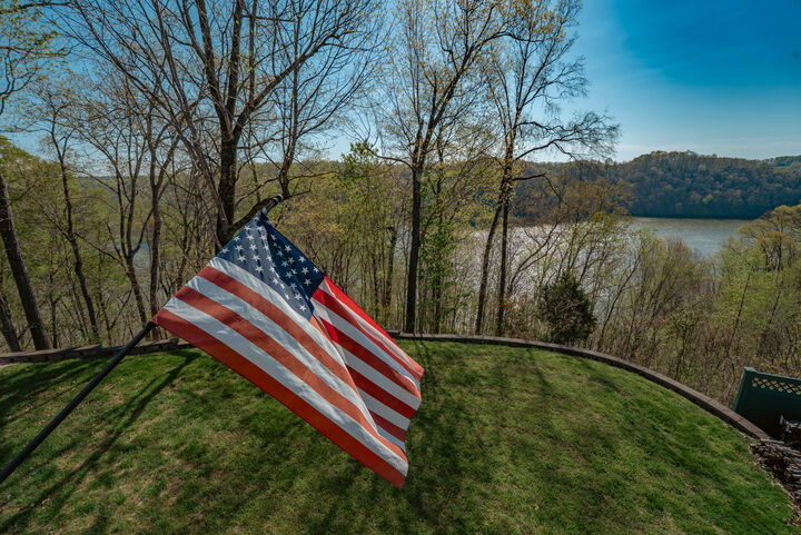 Property Photo:  105 Ivy Drive  KY 42629 