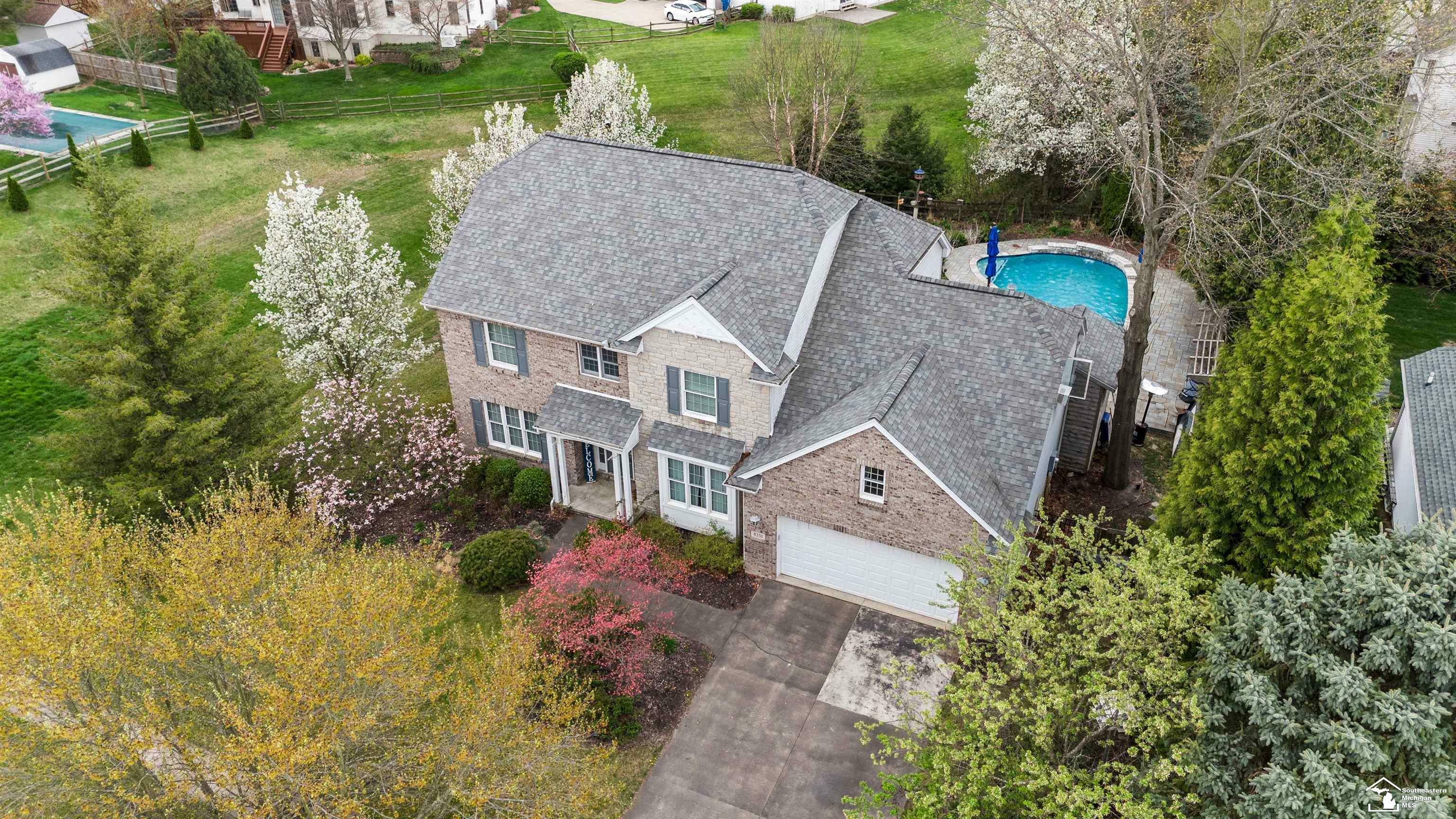 8351 Waterford Drive  Lambertville MI 48144 photo