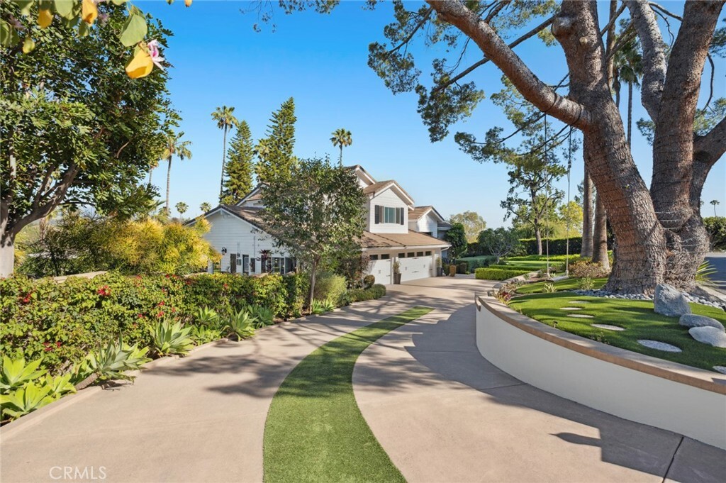 Property Photo: 2121 Valhalla Drive CA 92705