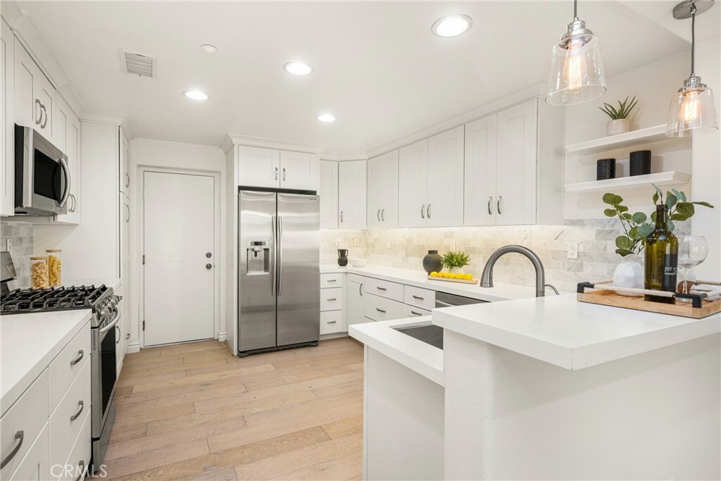 Property Photo: 268 Lockford CA 92602