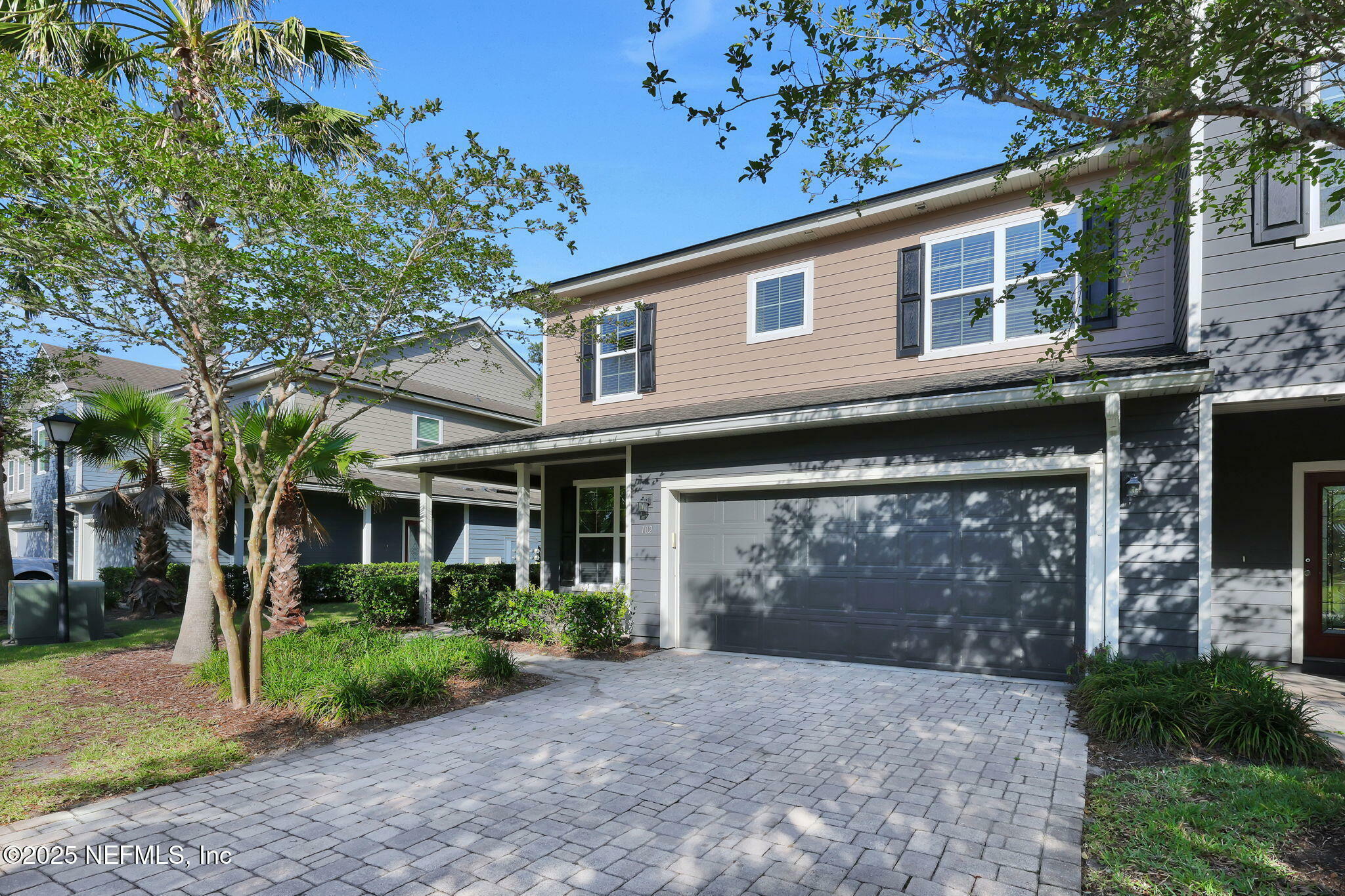 Property Photo: 102 Magnolia Creek Walk FL 32081