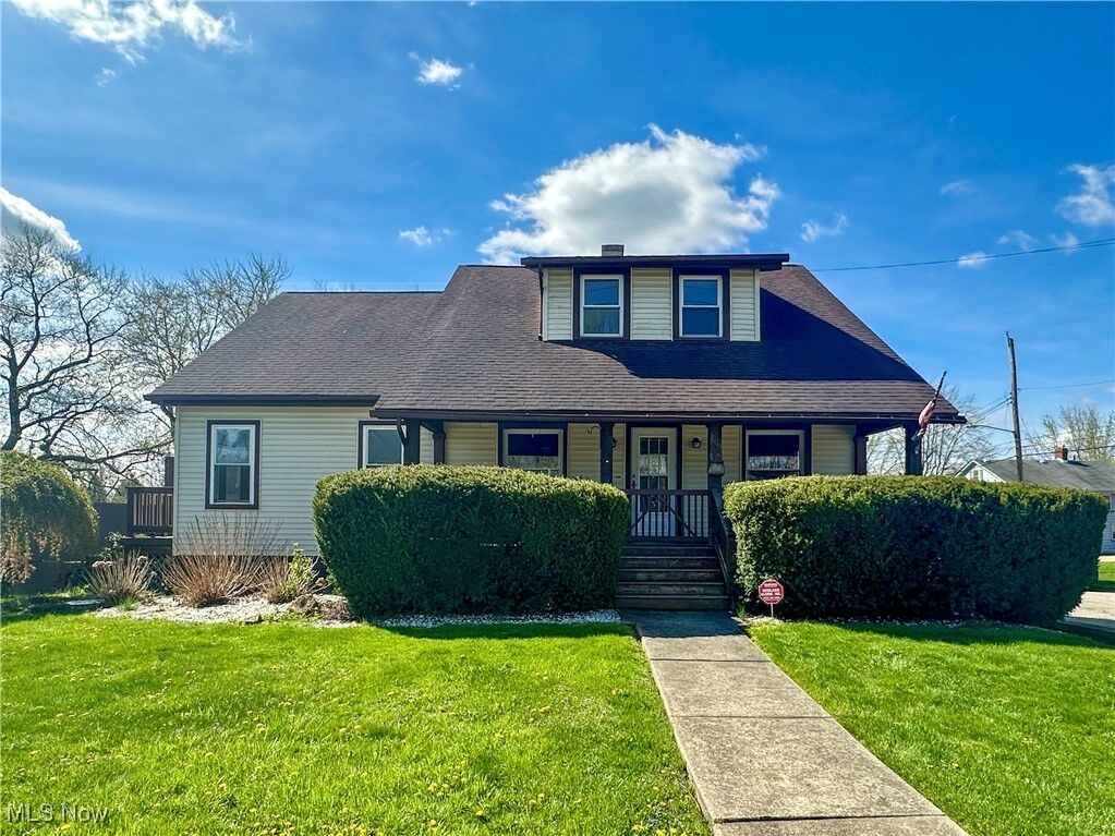 Property Photo: 2101 Robbins Avenue OH 44446