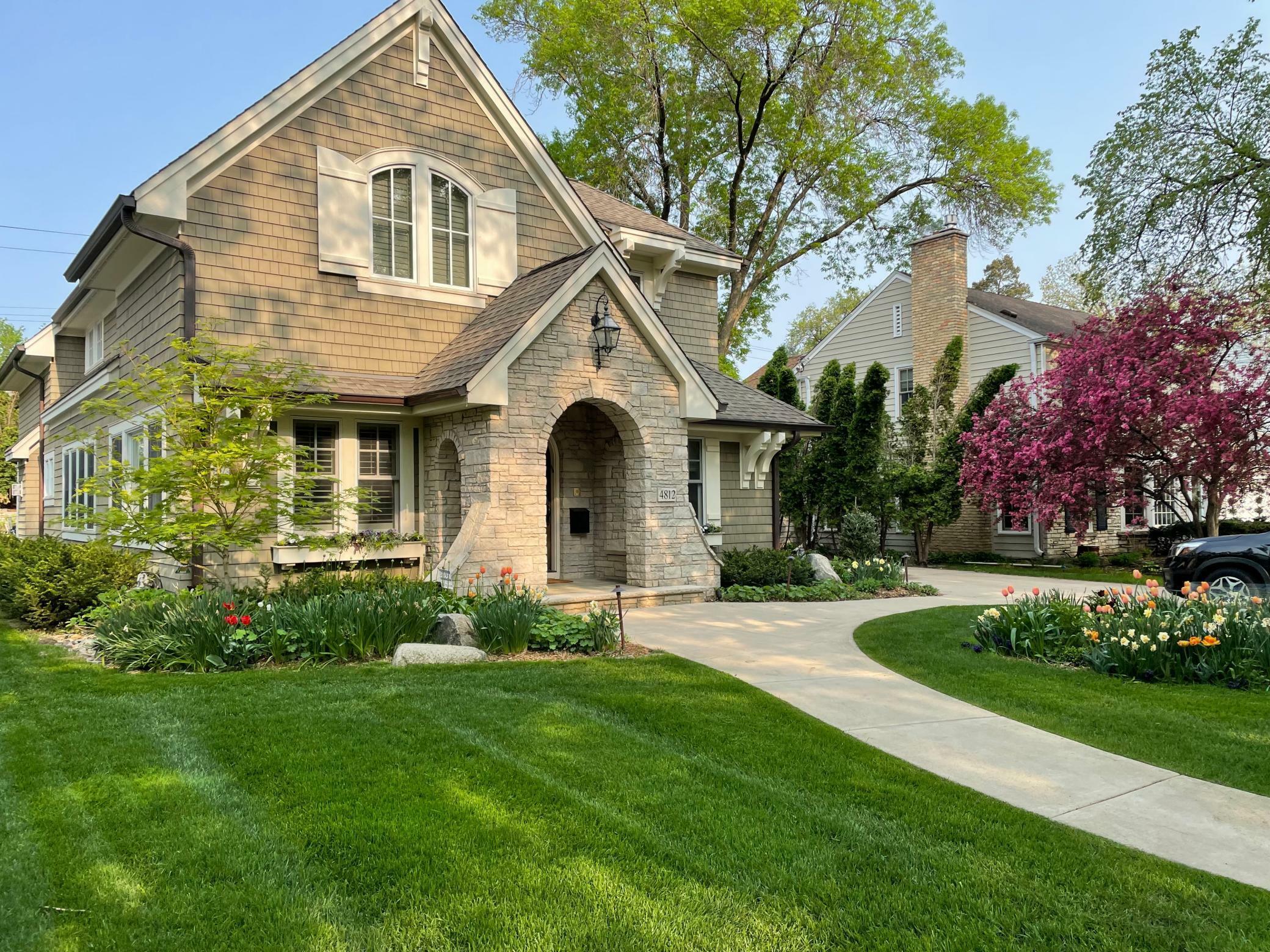 Property Photo: 4812 Maple Road MN 55424