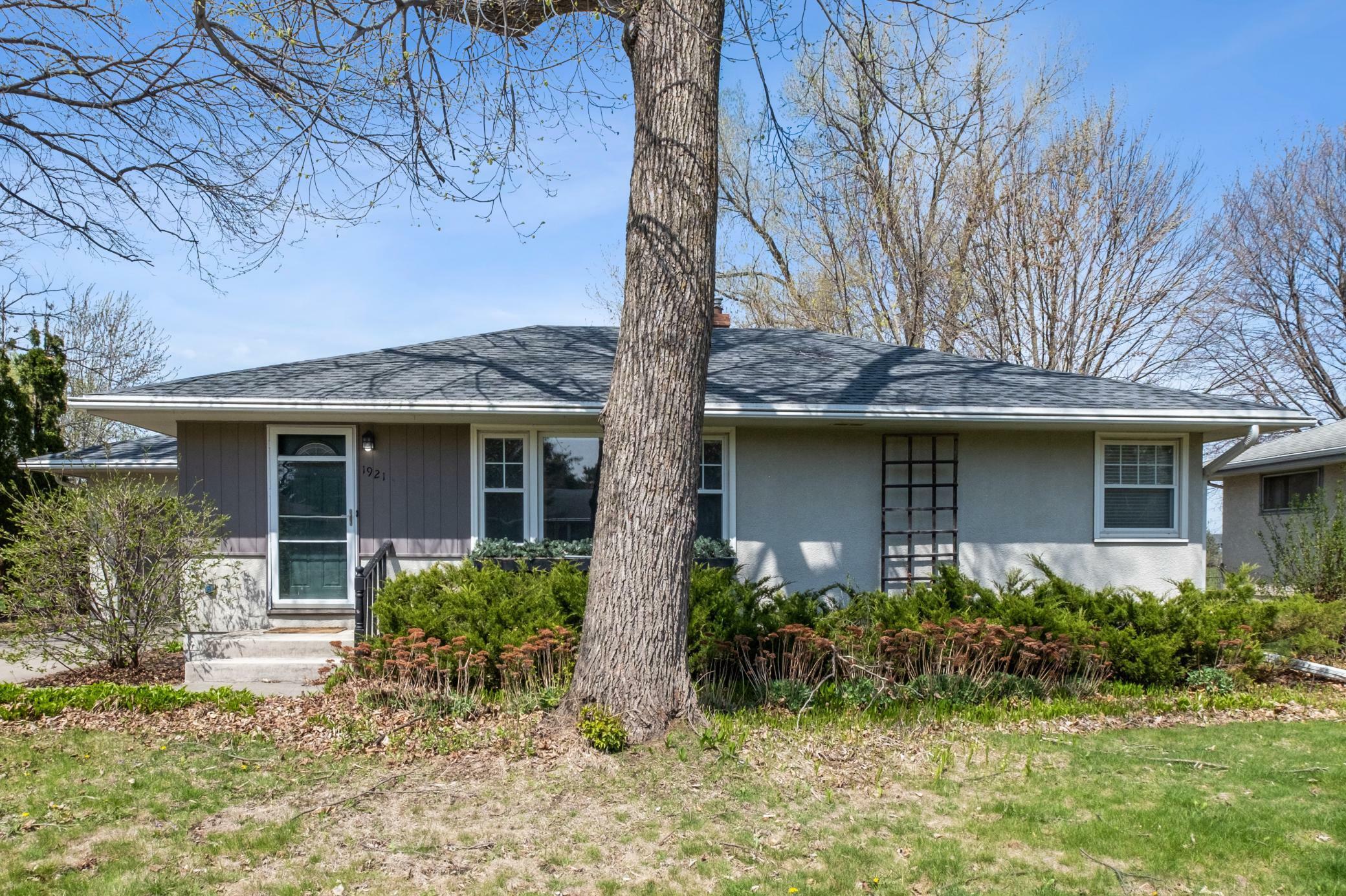 Property Photo: 1921 Shryer Avenue W MN 55113