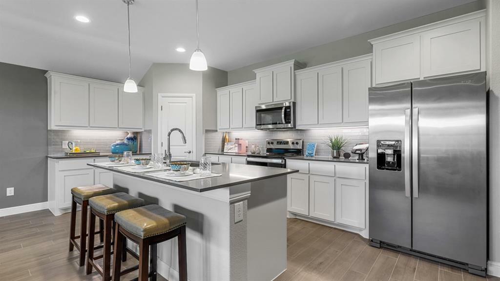 Property Photo: 441 Livingston Drive TX 75115