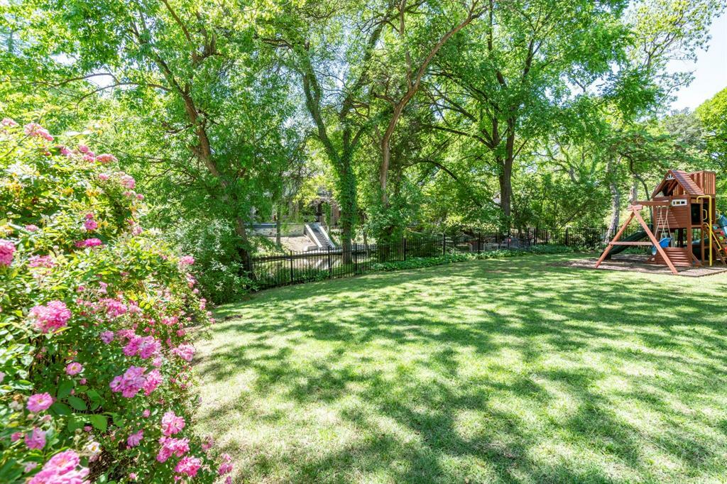 6726 Williamson Road  Dallas TX 75214 photo