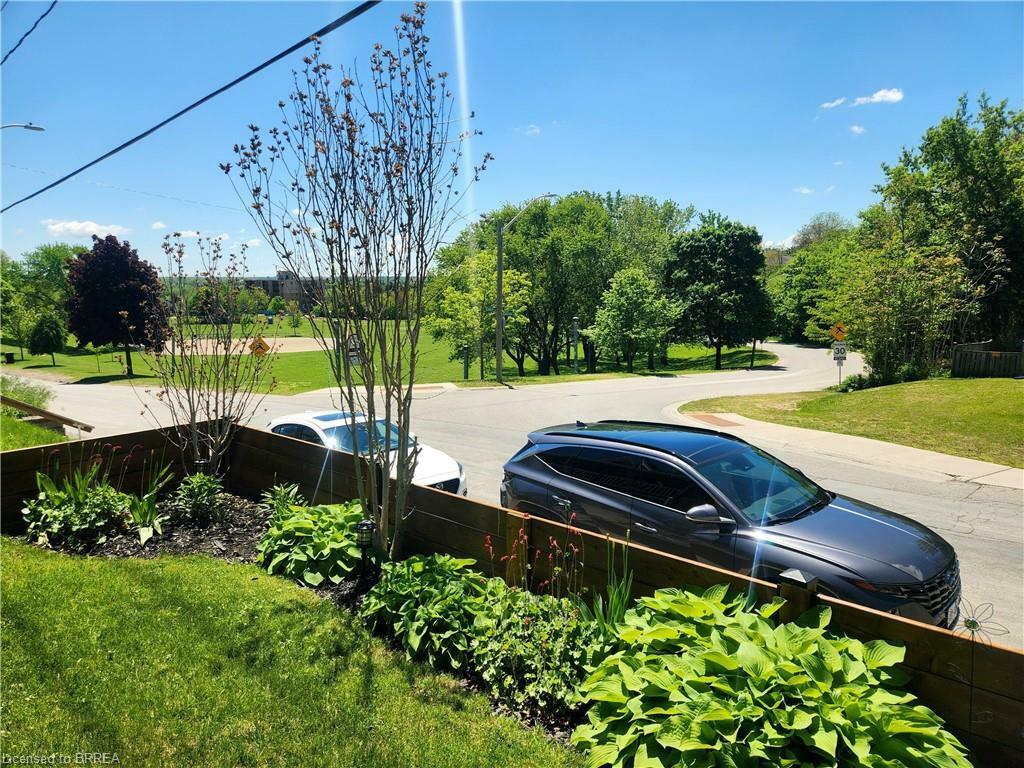 Photo de la propriété: 12 Grandview Street ON N3R 1Y4