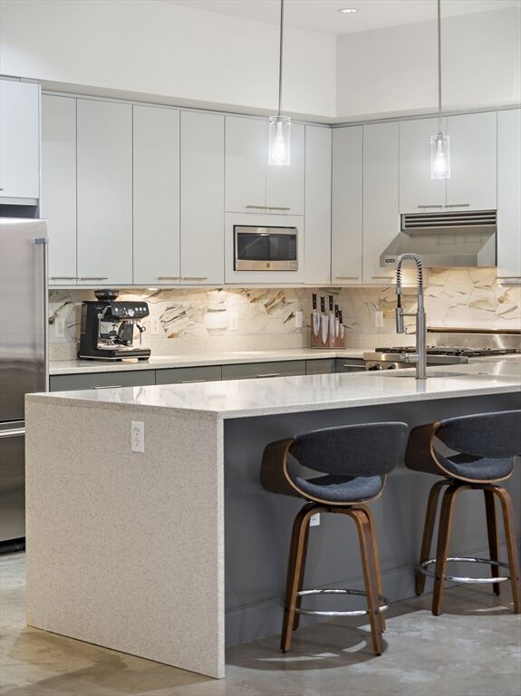 Property Photo:  30 Union Park St 205  MA 02118 