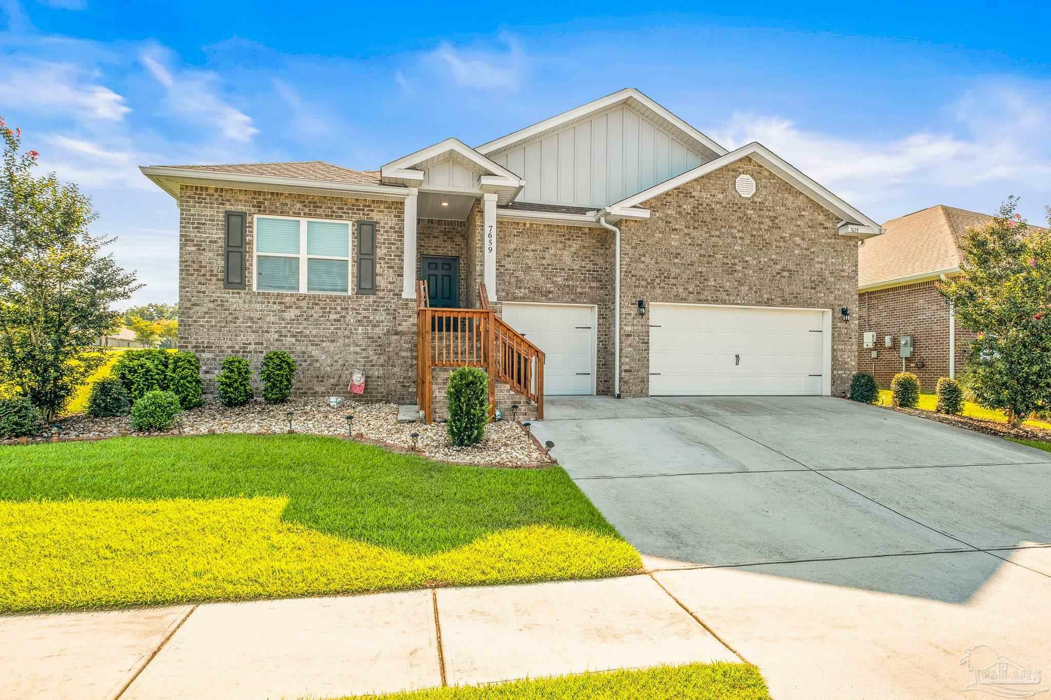 Property Photo: 7659 Burnside Loop FL 32526