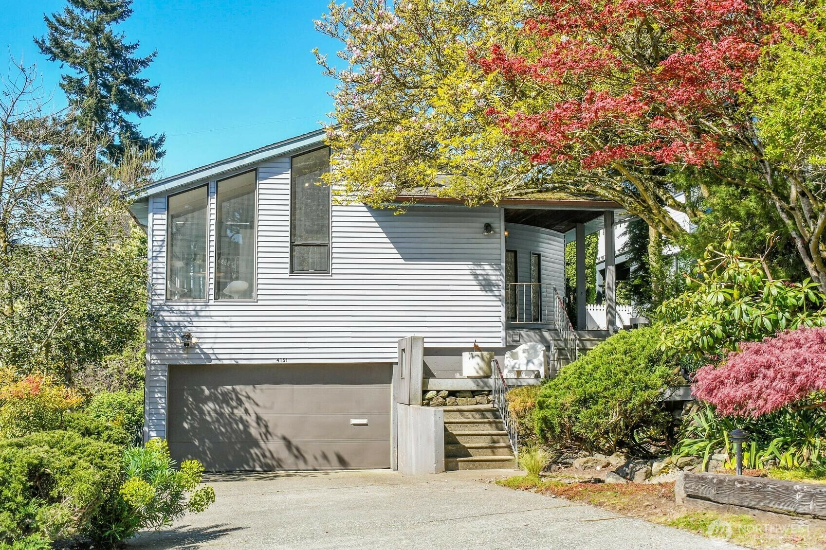 Property Photo: 4151 40th Avenue SW WA 98116