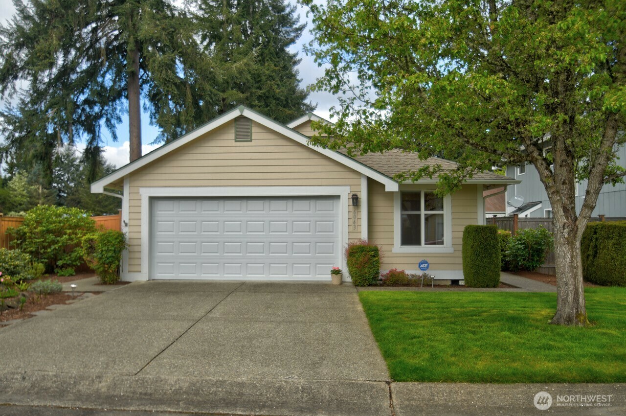Property Photo: 6043 Chancery Lane SE WA 98513